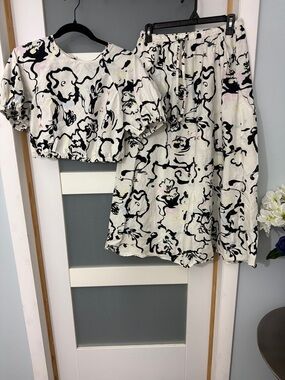 a new day White Floral Maxi Skirt Set with Black Abstract Print